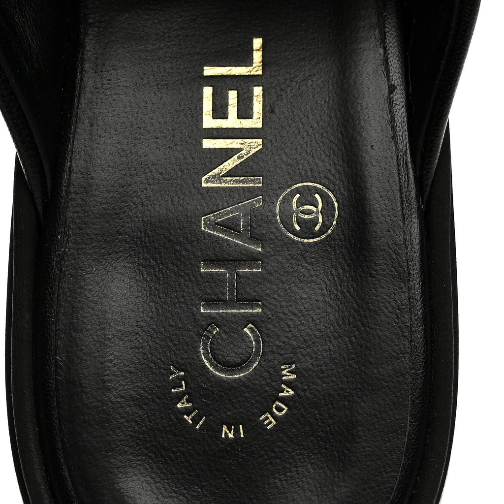 Lambskin Quilted CC Turnlock Mules 39.5 Black