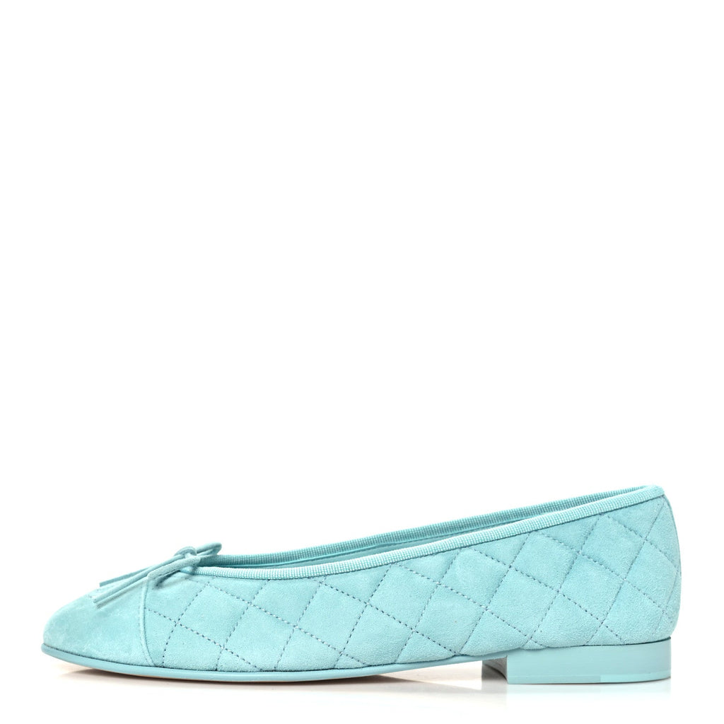 Suede Calfskin Quilted Cap Toe CC Ballerina Flats 37 Light Blue