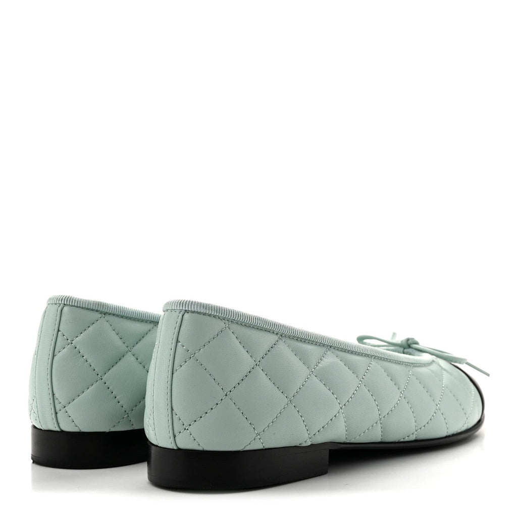 Lambskin Quilted CC Cap Toe Ballerina Flats 35 Light Blue Black