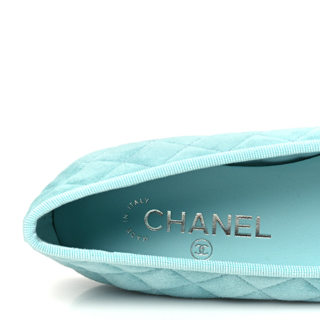 Suede Calfskin Quilted Cap Toe CC Ballerina Flats 37 Light Blue