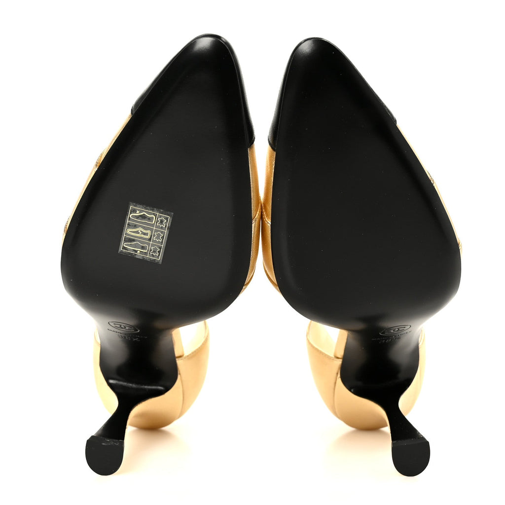 Laminated Lambskin Cap Toe Pumps 38.5 Gold Black