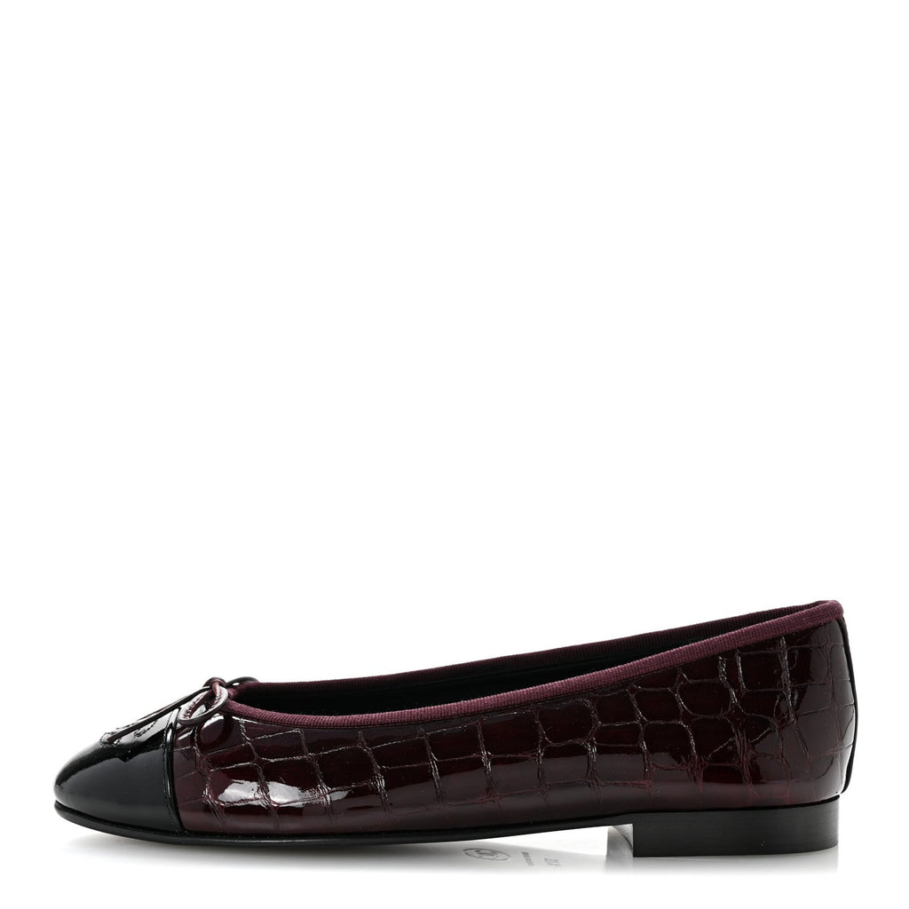 Crocodile Embossed Patent Calfskin Cap Toe CC Ballerina Flats 37.5 Dark Burgundy Black