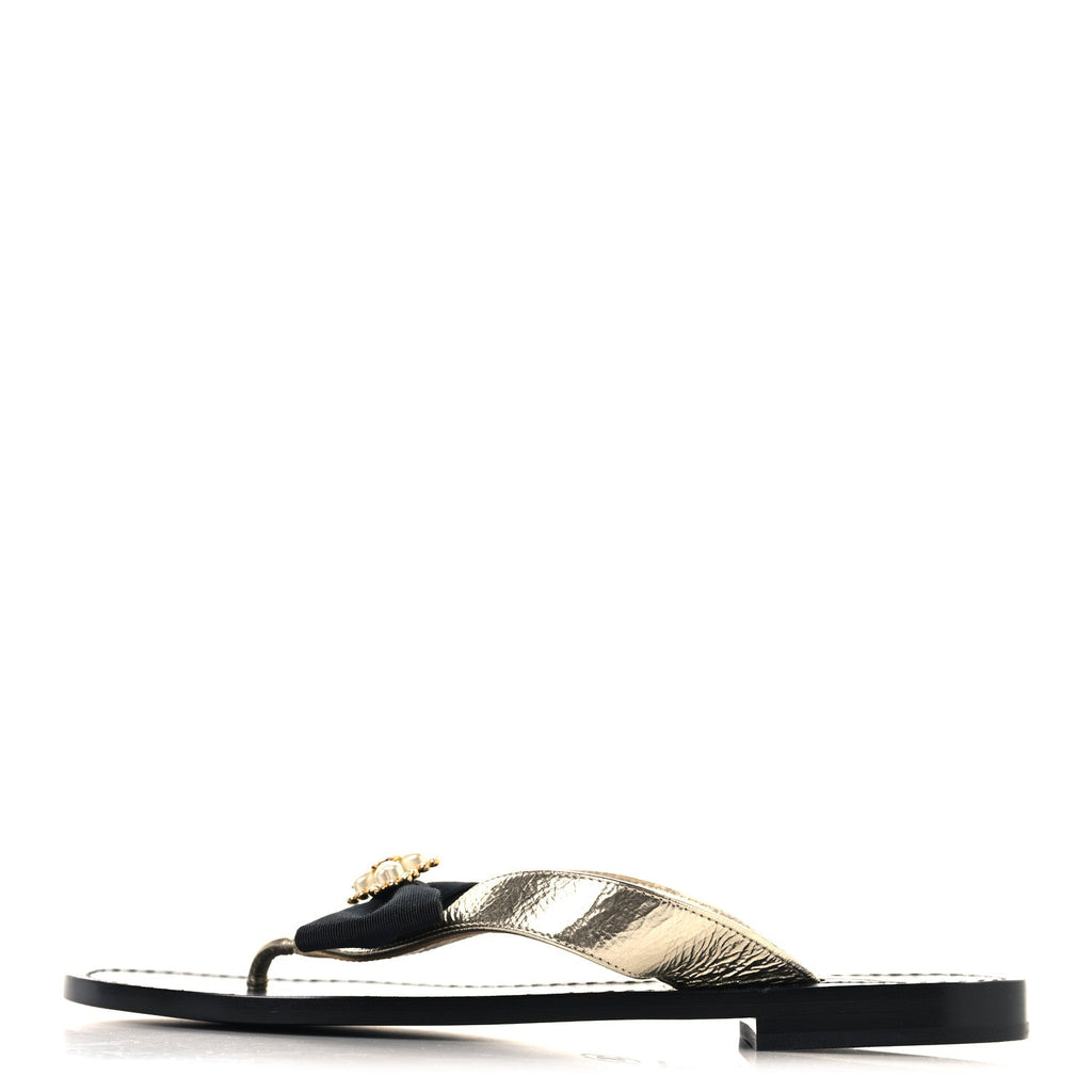 Metallic Laminated Goatskin Grosgrain Bow Pearl Thong Sandals 37 Gold