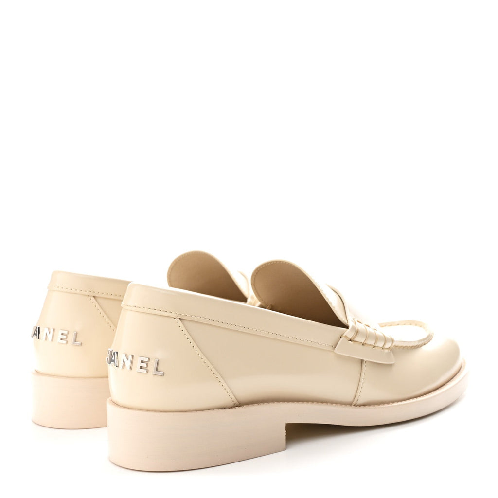 Shiny Calfskin Logo Loafers 39.5 Beige