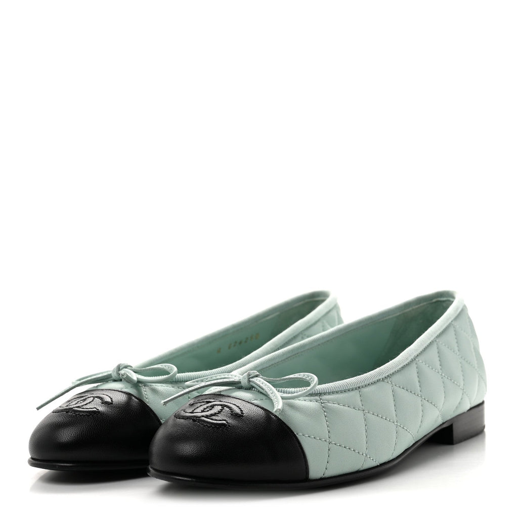 Lambskin Quilted CC Cap Toe Ballerina Flats 35 Light Blue Black