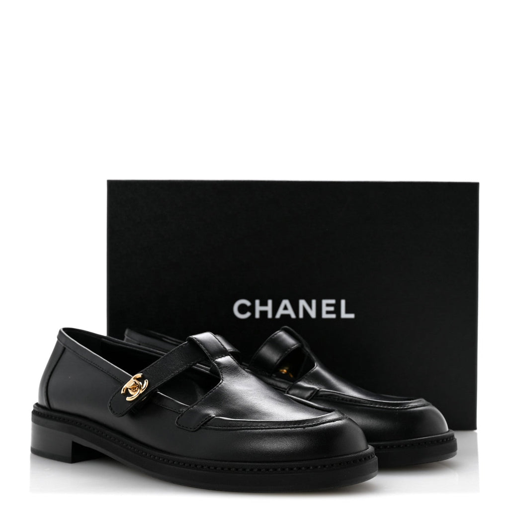 Calfskin CC Turnlock Moccasin Loafers 39 Black
