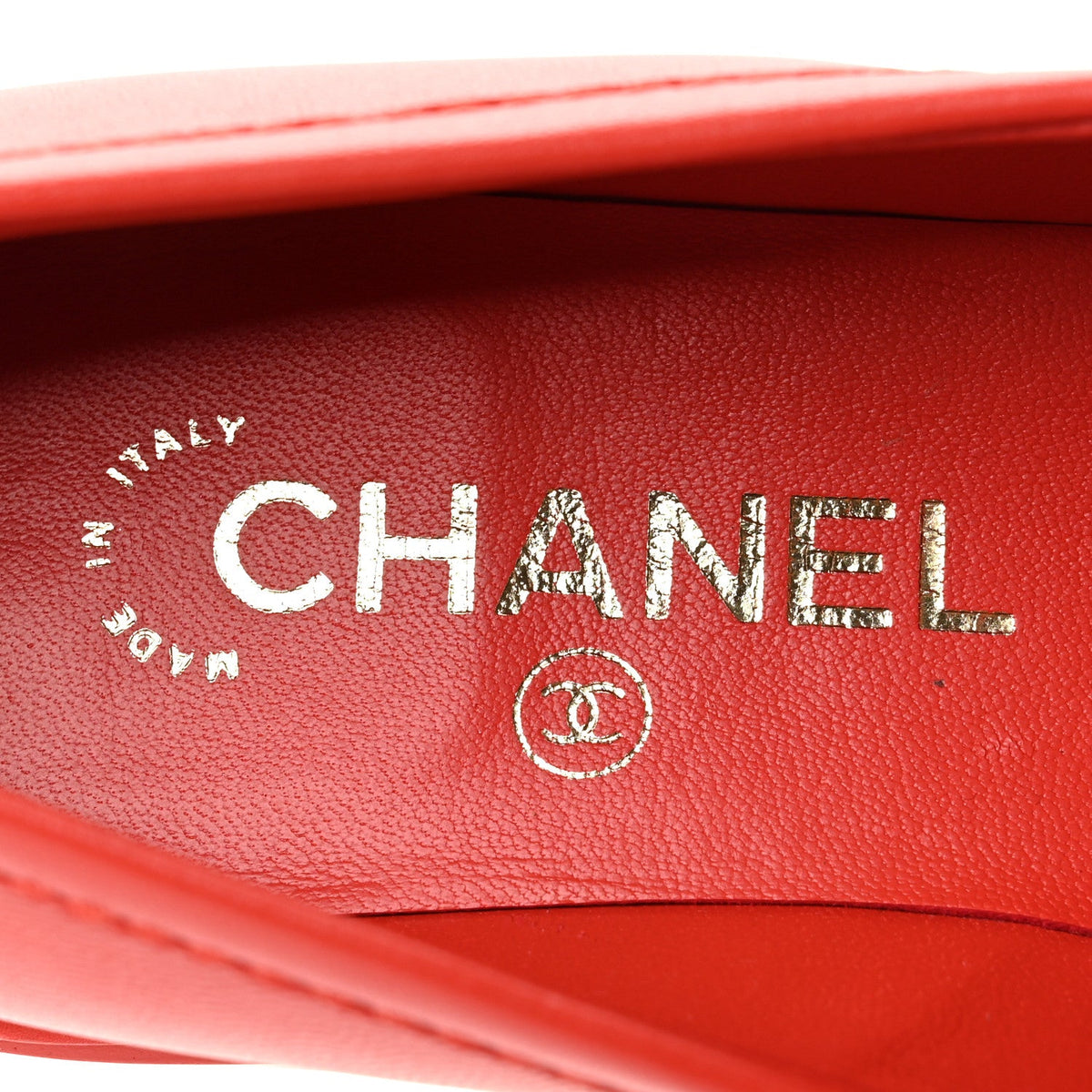 Lambskin Quilted CC Turnlock Loafers 37.5 Red