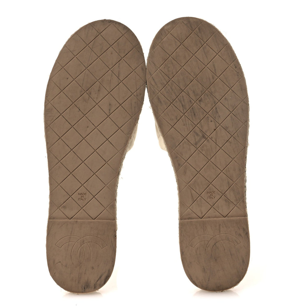 Lambskin Quilted CC Chain Espadrille Mules 38 White