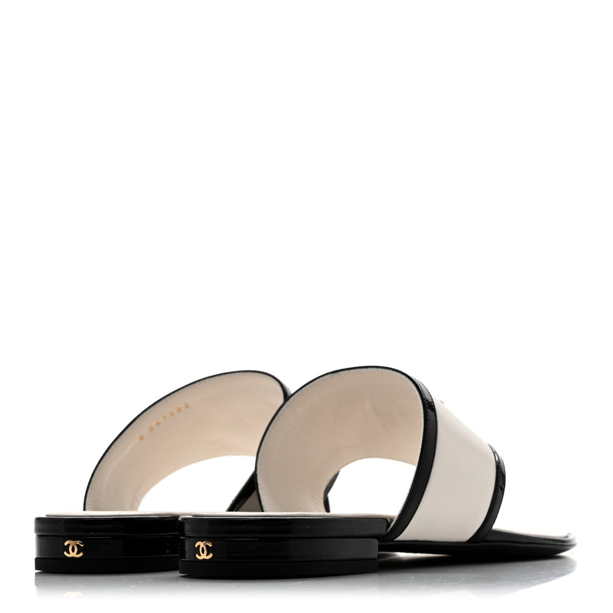 Lambskin Patent Calfskin CC Thong Sandals 38.5 White Black