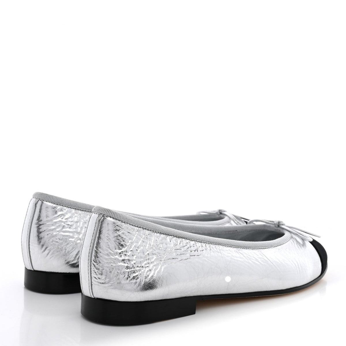 Laminated Crumpled Lambskin Grosgrain Cap Toe CC Ballerina Flats 38.5 Silver Black