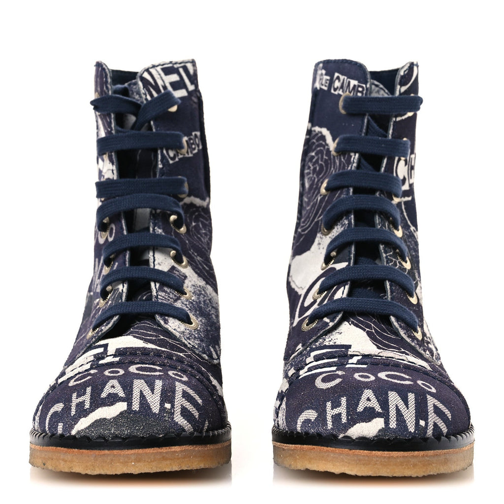 Suede Calfskin Printed CC 31 Rue Cambon Lace Up Combat Boots 39.5 White Navy