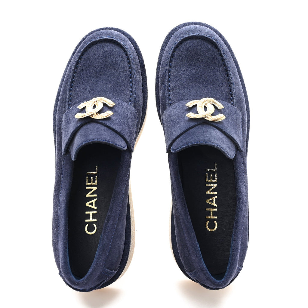 Suede Calfskin Pearl CC Moccasin Loafers 37 Navy